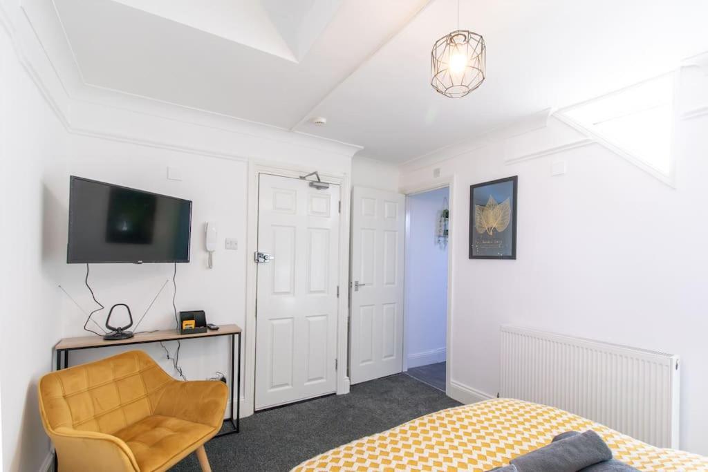 Open Mind Property - Ensuite Studio In Southsea Портцмаус Экстерьер фото